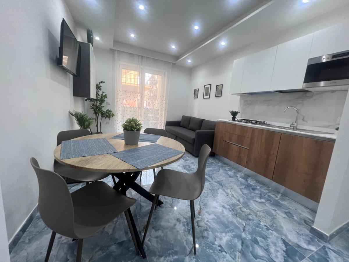 Апартаменты Borgo 1313 Napoli Экстерьер фото